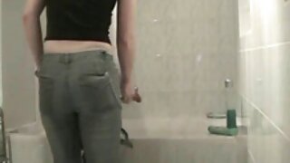 Video Fuckin' In The Junkyard (Ariana Van X) - 2022-04-14 00:30:23